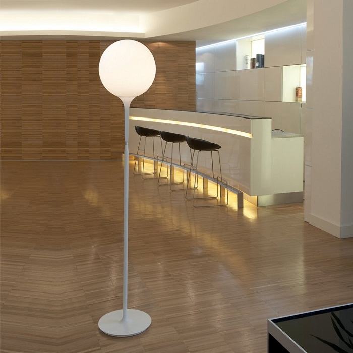 Castore Floor Lamp by Artemide Lamps